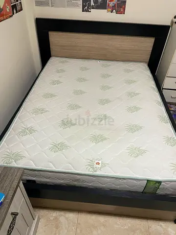 Queen size bed