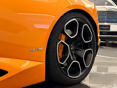 2016 Lamborghini HURACAN — миниатюра 5