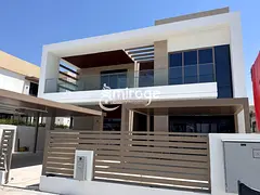 Single Row | Modern 4BR Villa | Premium Location