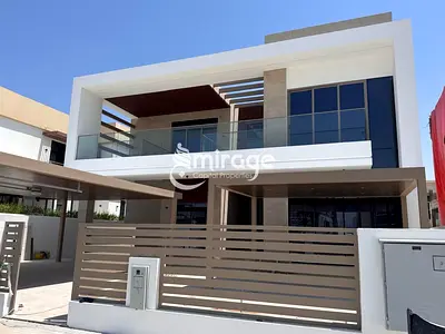 Single Row | Modern 4BR Villa | Premium Location