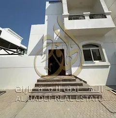 Modern 4 Bedroom Villa for Annual Rent in Al Hamriyah | Partial Sea View