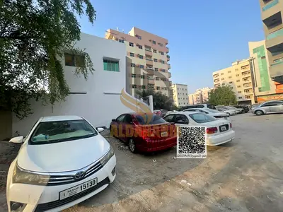 للبيع بناية استثمارية في النخيل – عجمان