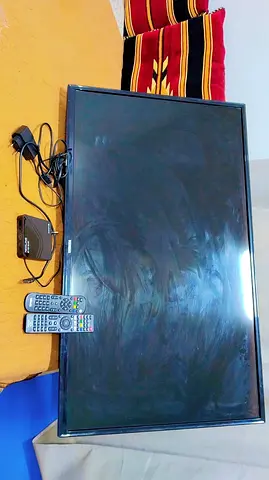 Tv with acessories