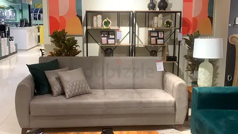 Light grey 3-seater sofa in good condition