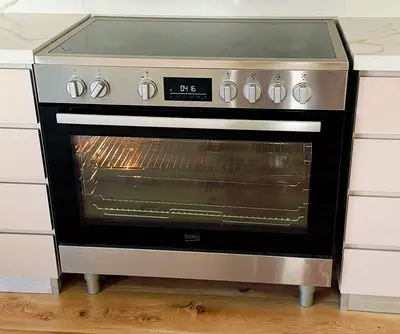 Beko Premium Electric Ceramic Range Cooker – 5 Zone 90x60 cm
