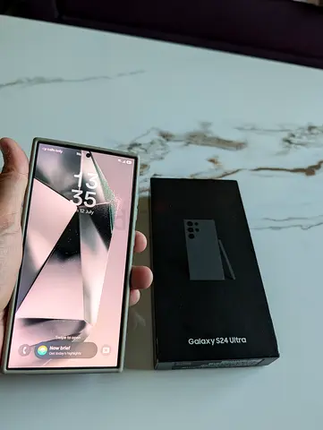 Samsung Galaxy S24 Ultra - Good Condition, Box Included