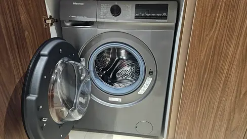 Hisense 8kg Front Load Washing Machine – Excellent Condition