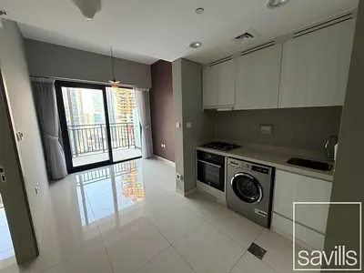 Skyline Living | Modern 1-Bedroom | High Floor