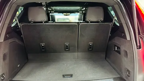 2022 Cadillac ESCALADE — миниатюра 19
