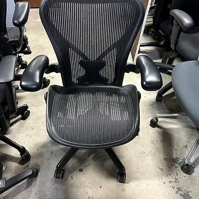Herman Miller Aeron size C fully loaded