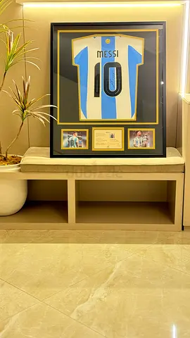 Framed Lionel Messi Argentina #10 PRINTED Signed Jersey (Framed Display)