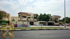 Luxury two floor villa with spacious layout 4 bedrooms 2 master bedrooms Close to all services in Sh