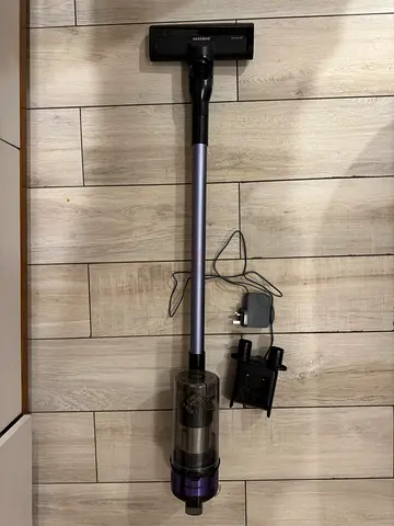 Samsung Jet 60 Cordless Stick Vacuum hoover - better than Dyson vacuum