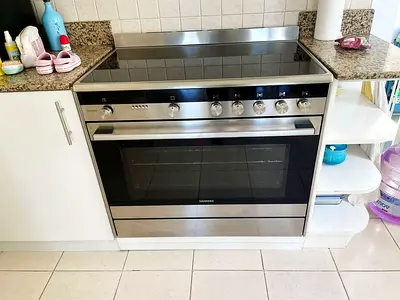 Siemens IQ700 electric cooker for sell 90by60cm good working