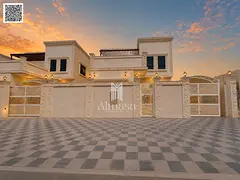 Freehold .Modern villa on a main street, no registration fees.
