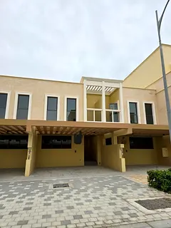 NO COMMISSION  DIRECT FROM OWNER! 4-BEDROOM  VILLA AVAILABALE FOR RENT IN DAMAC LAGOONS – MALTA 2