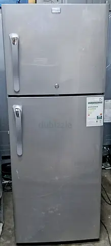 Super general medium double door fridge for sale with excellent condition free delivery 0553267116