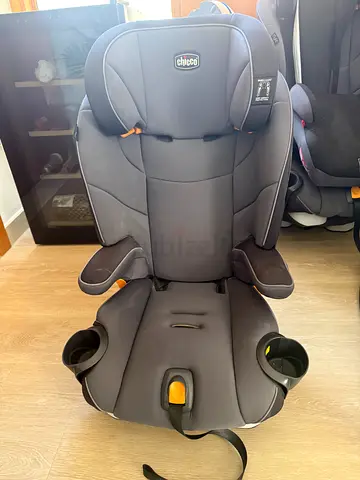 Chicco KidFit Zip Highback Booster Car Seat - Good Condition