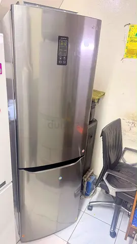 LG bottom freezer refrigerator neat and clean perfect working