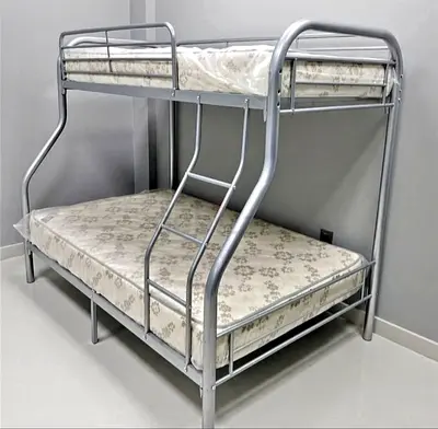 Metal Bunk Bed with Two Mattresses — Good Condition