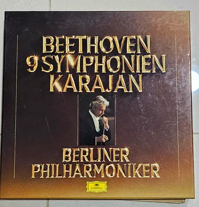 Beethoven: 9 Symphonien - Herbert von Karajan / Berliner Philharmoniker. 8-LP box set