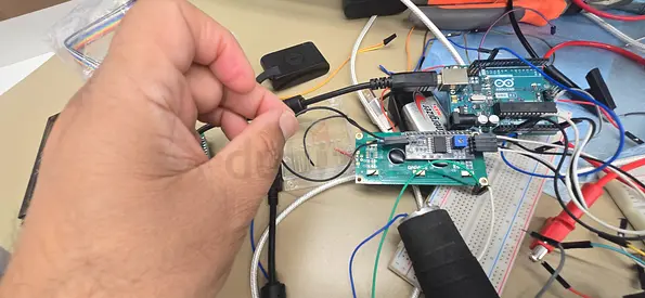 Need Coding for Arduino R3/R4 ASAP