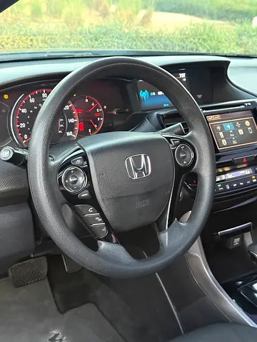 2017 Honda ACCORD 缩略图 8