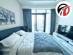 Luxury Furnished Studio | Pool & Creek Views | Urban Retreat |Modern Home