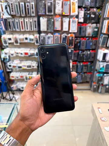 Samsung Galaxy a04s (Good Condition) - Dual Rear Cameras, Clean Back