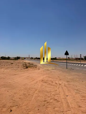 فرصة استثمارية في المالحة الشارقة أرض تجارية 3270 قدم² 720 ألف درهم قرب معرض الكتاب و3 طرق رئيسية