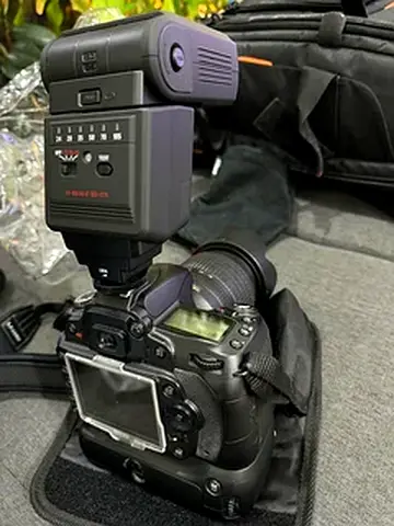 Nikon D90 DSLR