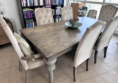 Premium dining table