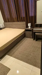 Luxury Room (Not Master) for SINGLE LADY