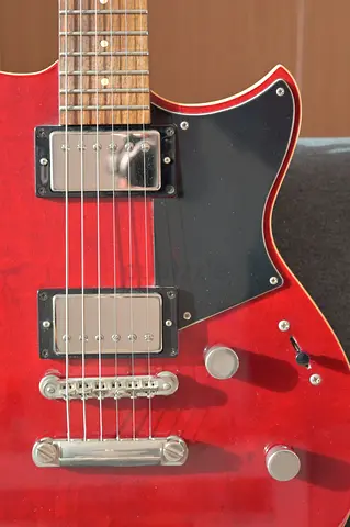 Yamaha Revstar RS420 electric guitar