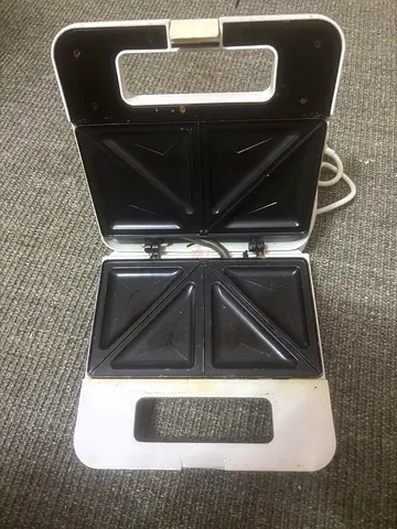 Used sandwich maker / sandwich toaster - works fine