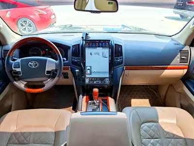 صورة مصغرة 9 لـ 2015 Toyota LAND CRUISER