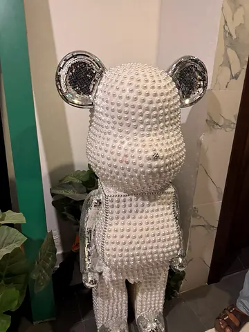 Luxury Pearl Bearbrick