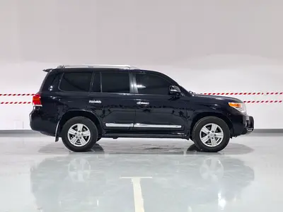 صورة مصغرة 4 لـ 2015 Toyota LAND CRUISER
