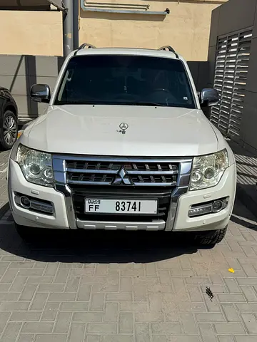 Mitsubishi Pajero GLS 2015 GCC Specs - Well Maintained