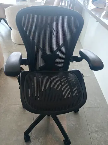 Herman Miller Aeron size B Fully Loaded