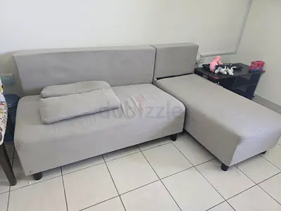 Grey fabric L-shape sectional sofa