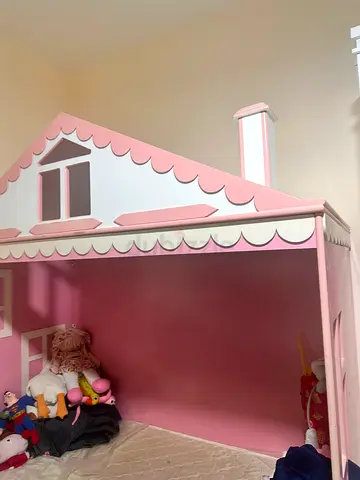 Beautiful Hut shape baby bed for sale near ADCB head office