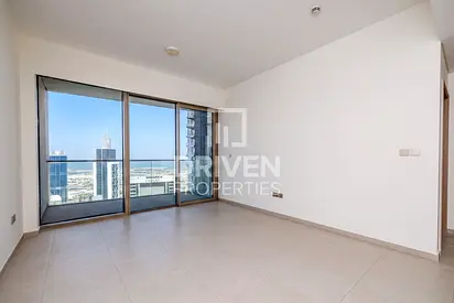 Exclusive Top Floor | Well Maintained | Vacant