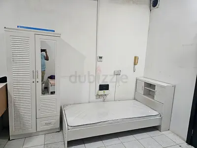 Executive bed space available mankhool
