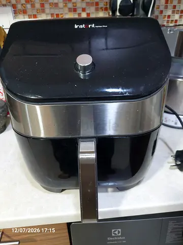 Instant Pot Vortex Air Fryer - Working Condition. Display defect.