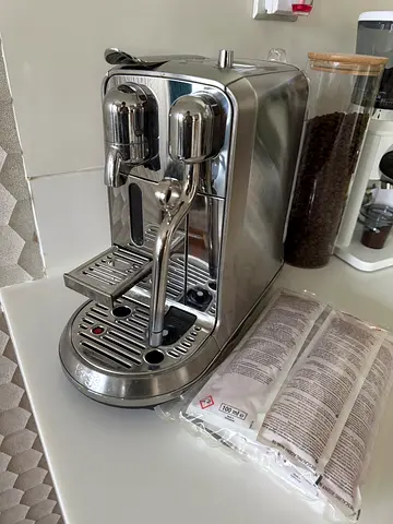 Nespresso sage coffee machine pods with FREE descalers
