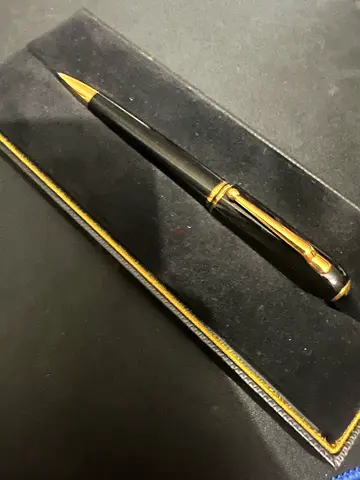Black and Gold DunHill Pen