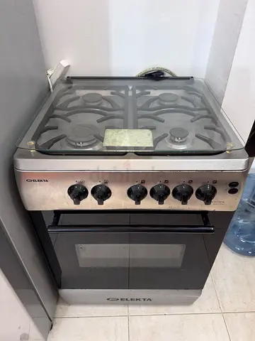 ELEKTA Freestanding Gas Cooker with Oven - Good Working Condition!