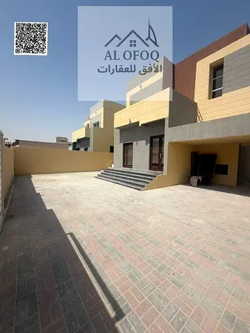 An residential opportunity own a luxury villa in a strategic location || Setback|| Spacious internal courtyard l| 5Masterrooms|| 2 Hall || Freehold