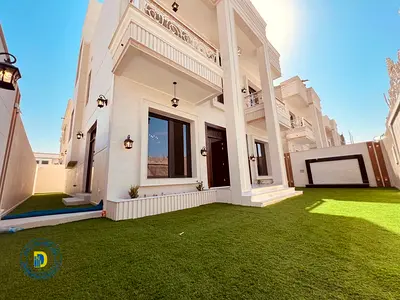 In the most prestigious neighborhood of the city, a luxurious classic villa with 5 bedrooms and a rooftop terrace, including registration fees.